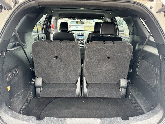 Used 2018 Ford Explorer Limited image 28