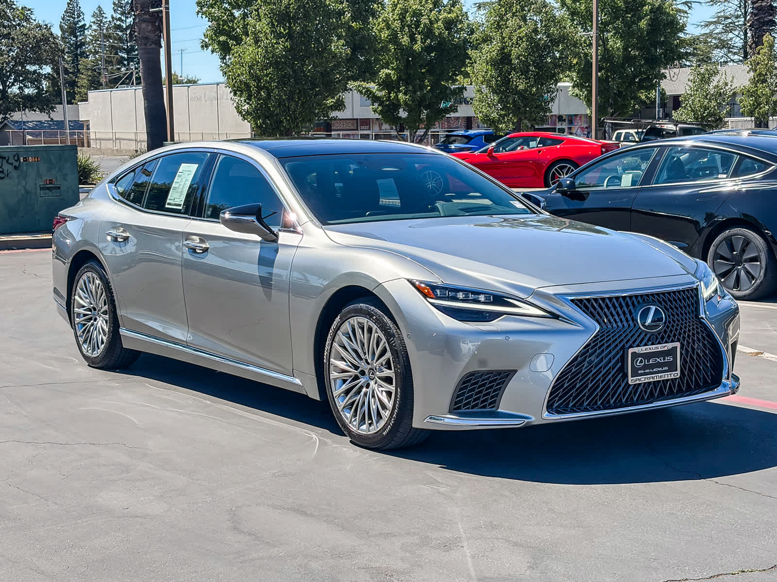 Certified 2025 Lexus LS 500 AWD w/ Luxury Package image 5