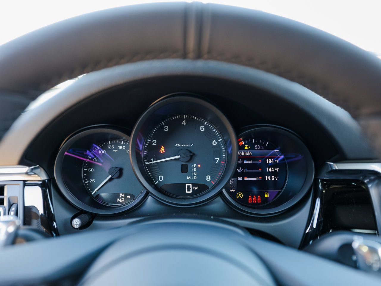 Certified 2026 Porsche Macan Turbo AWD/4WD image 15