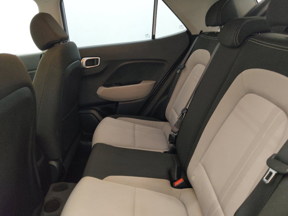 Used 2021 Hyundai Venue SEL w/ Premium Package FWD image 18