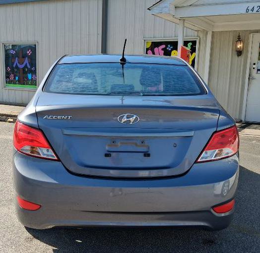 Used 2016 Hyundai Accent SE FWD image 5