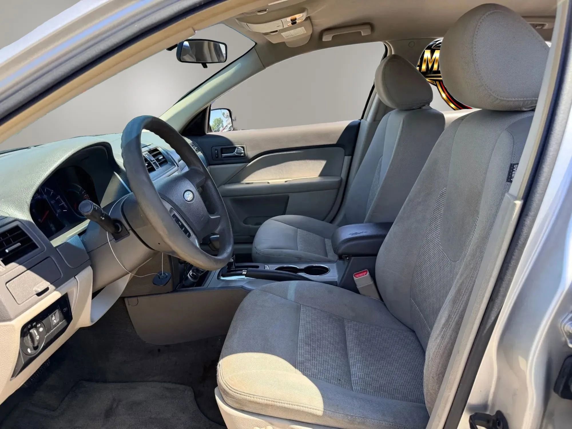 Used 2012 Ford Fusion SE FWD image 2