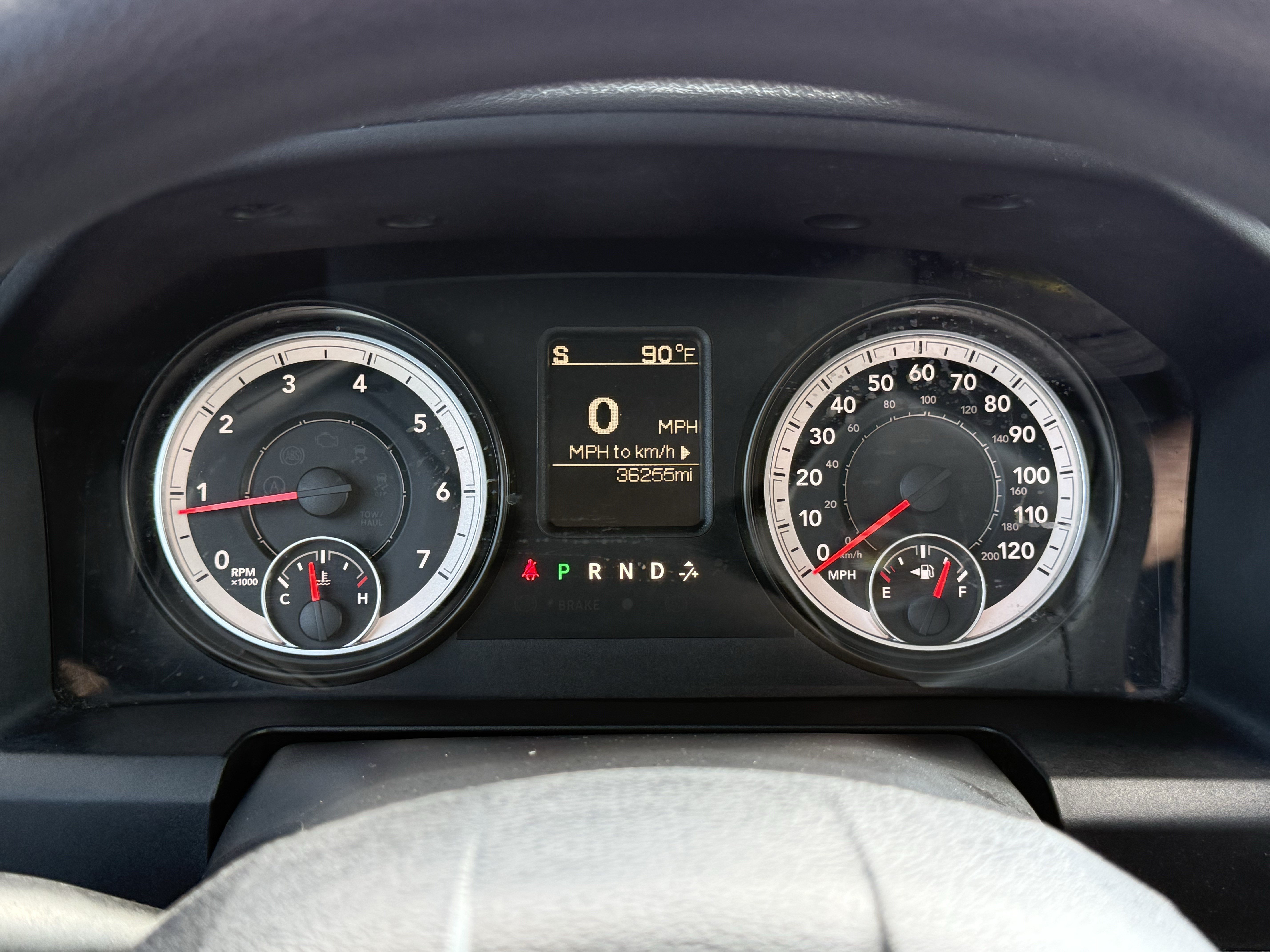 Used 2015 RAM 1500 Express RWD image 20