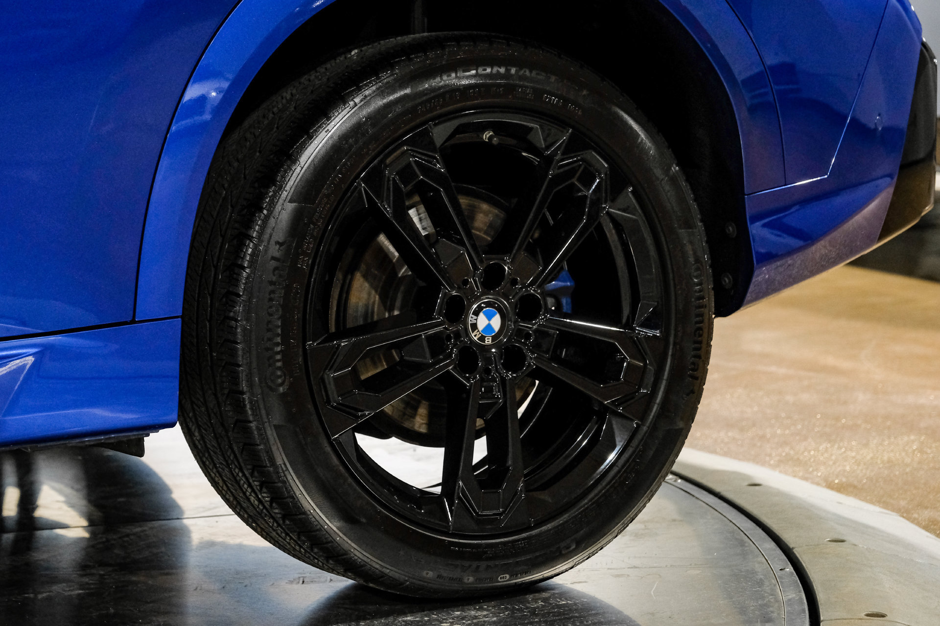 Used 2025 BMW X2 xDrive28i AWD/4WD image 60