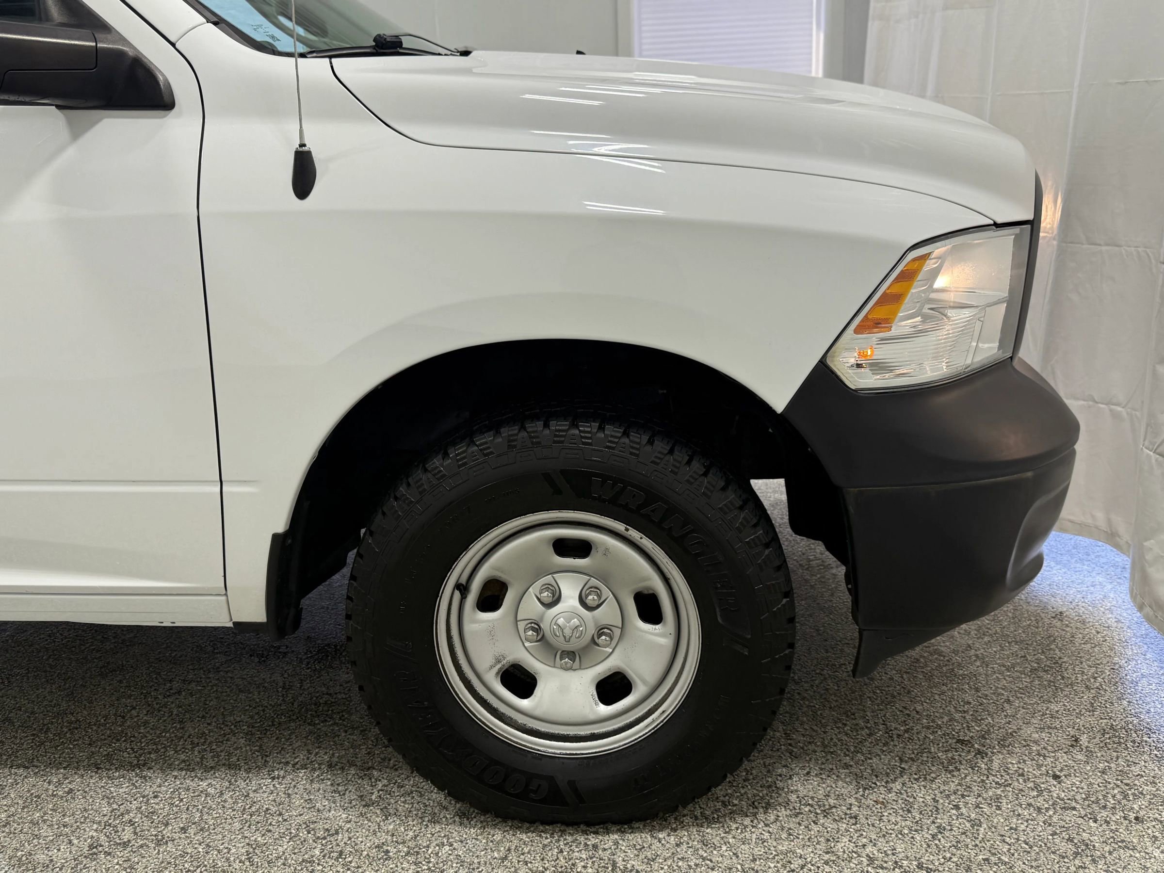 Used 2018 RAM 1500 SLT w/ Protection Group image 35