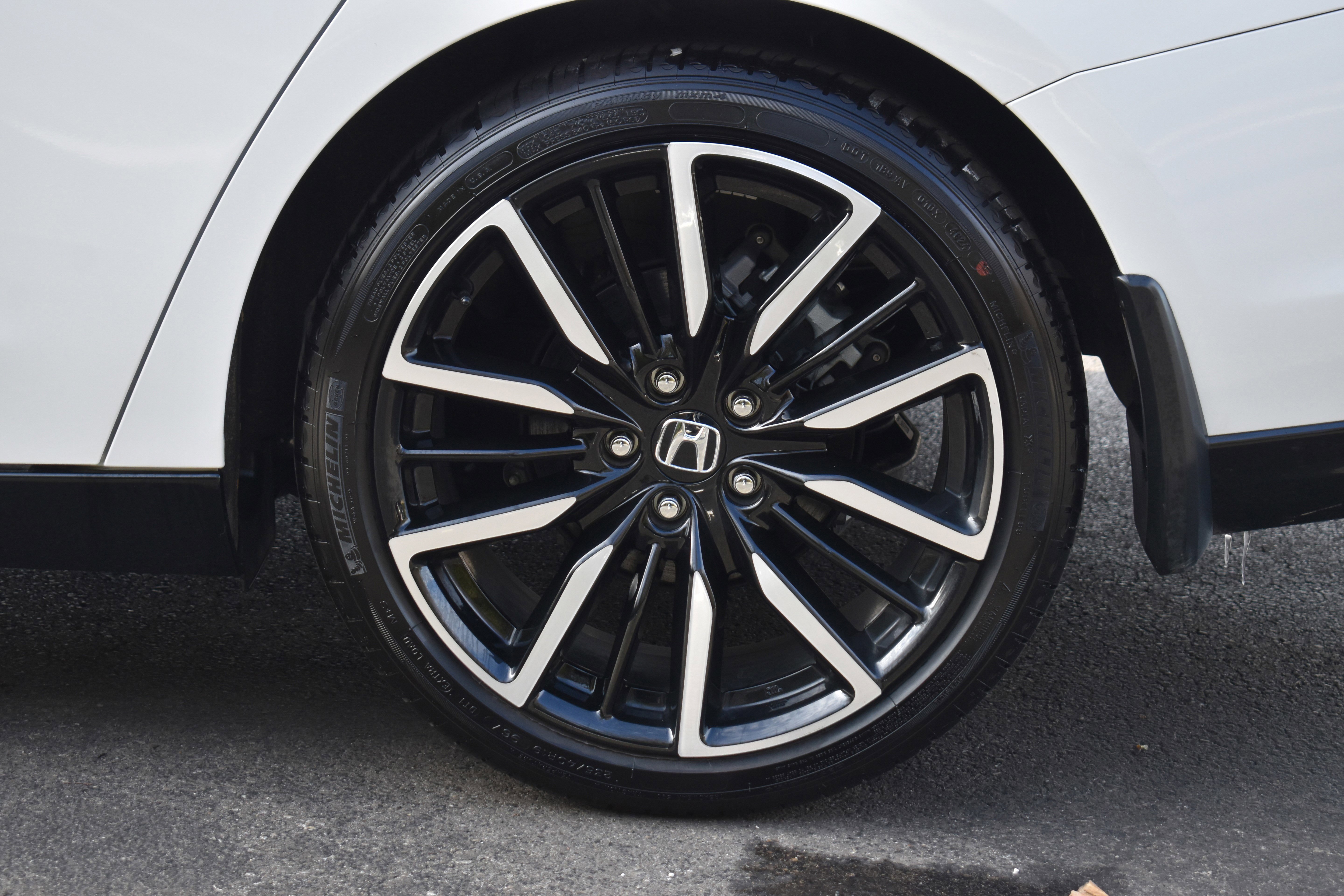 Certified 2025 Honda Accord Touring image 41