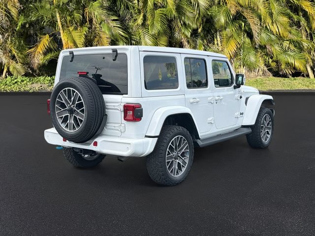Used 2022 Jeep Wrangler Unlimited Sahara AWD/4WD image 5
