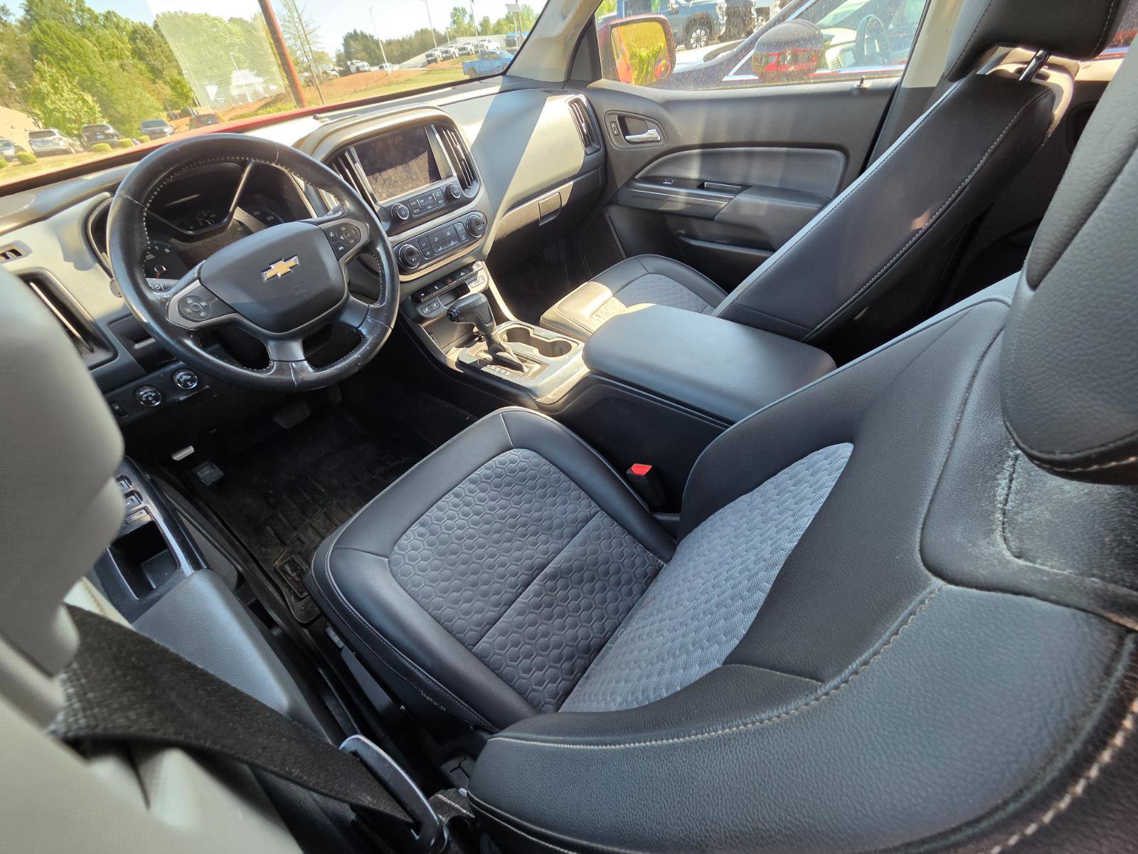 Used 2016 Chevrolet Colorado Z71 image 10