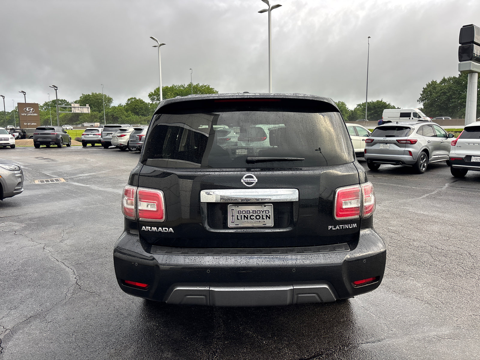 Used 2019 Nissan Armada Platinum w/ Captain's Chairs Package AWD/4WD image 6