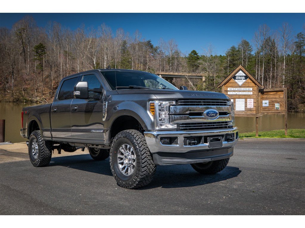 Used 2019 Ford F250 Lariat w/ Lariat Value Package image 40