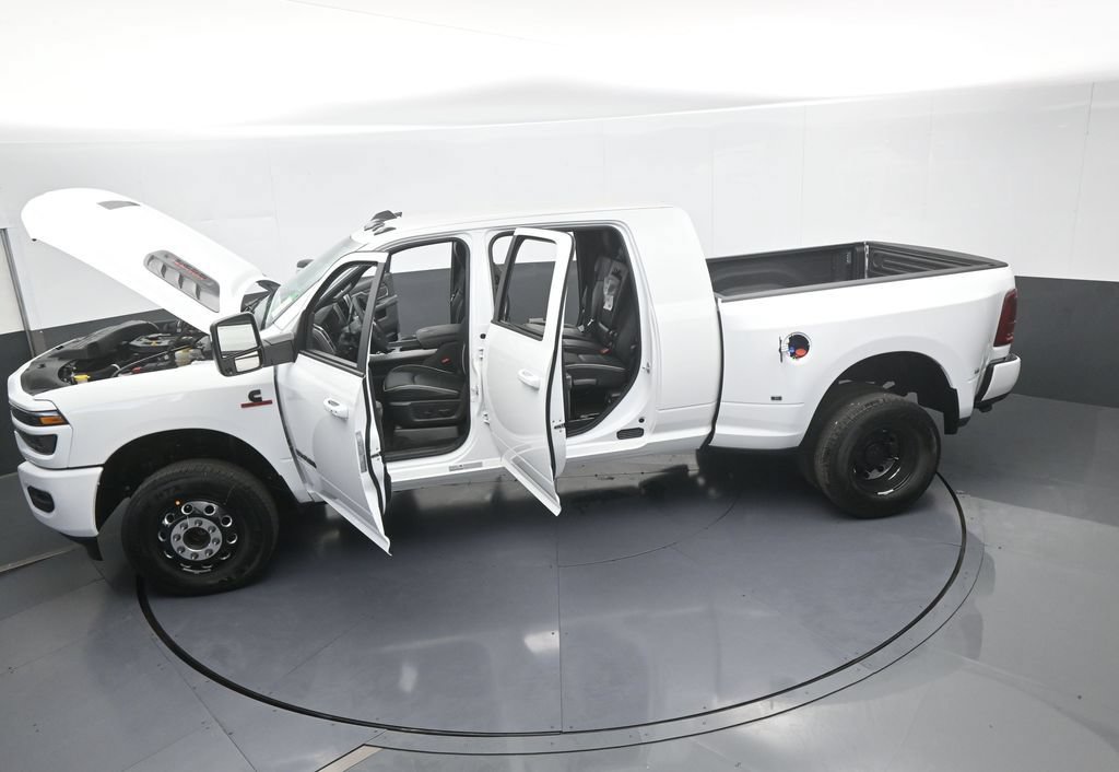 New 2026 RAM 3500 Laramie w/ Night Edition AWD/4WD image 57