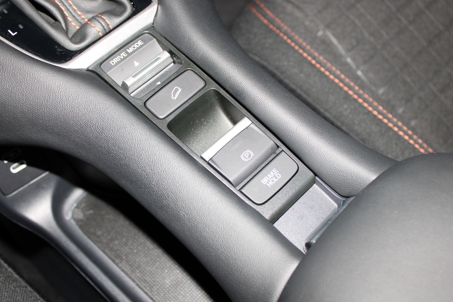 Used 2025 Honda HR-V Sport image 35