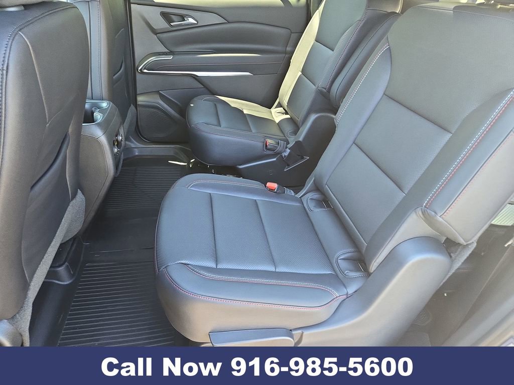 New 2026 Chevrolet Traverse Z71 w/ LPO, Floor Liner Package image 30
