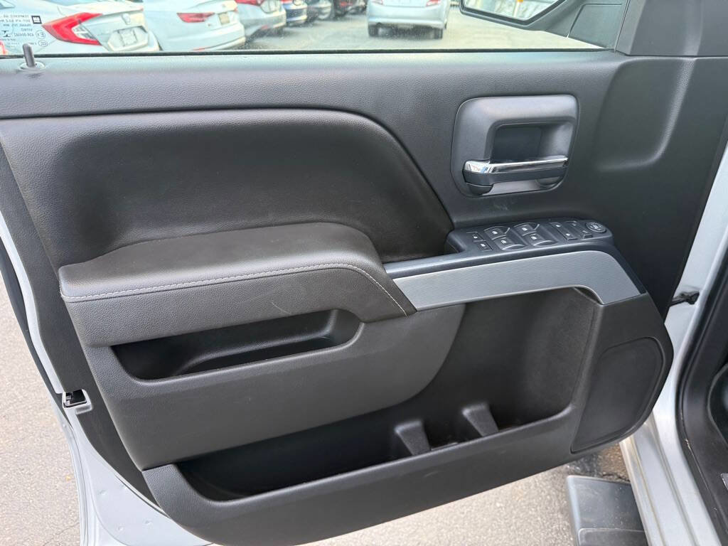 Used 2017 Chevrolet Silverado 1500 LT w/ All Star Edition image 10