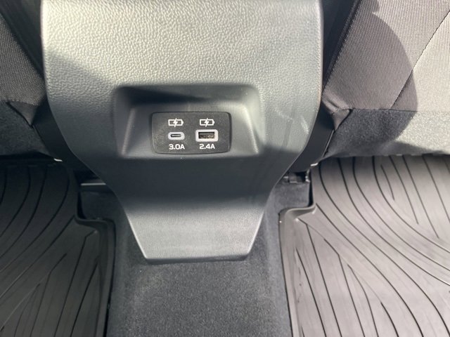 Used 2025 Subaru Crosstrek 2.0i Premium image 14