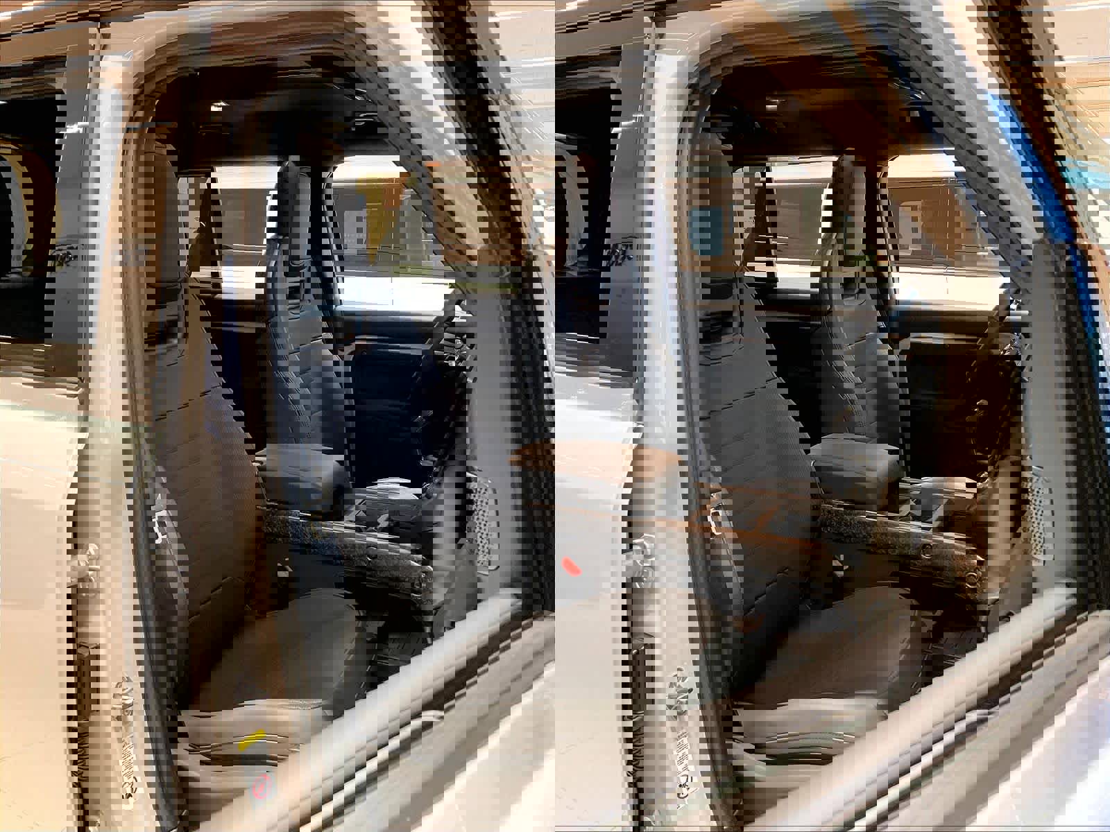 New 2026 Land Rover Defender 110 OCTA image 30