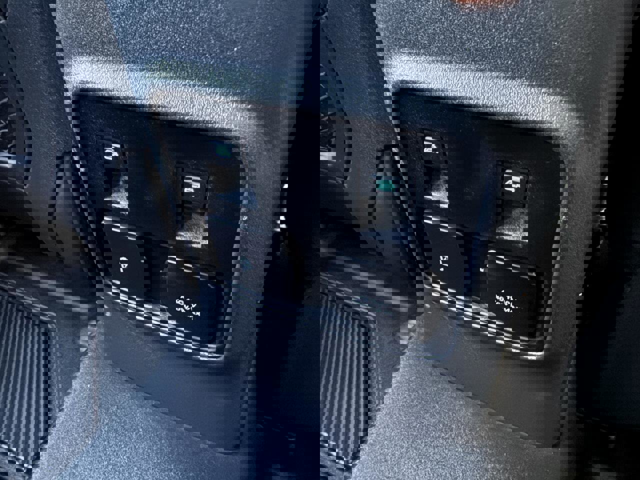 Used 2024 Ford Bronco Black Diamond image 37