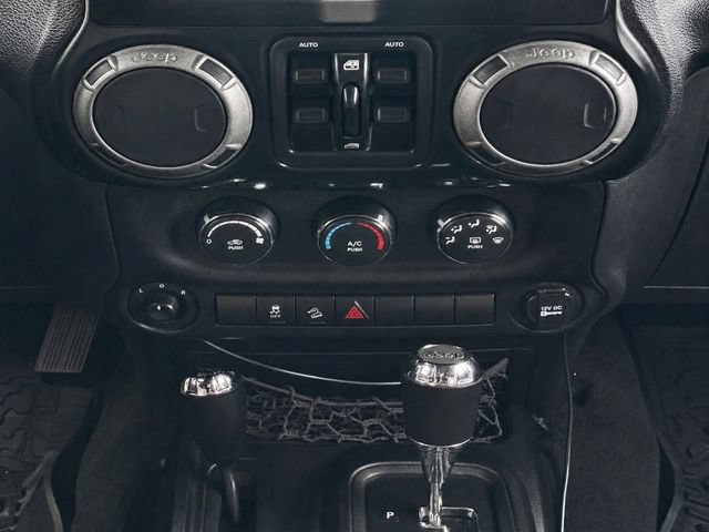 Used 2012 Jeep Wrangler Unlimited Sport AWD/4WD image 13