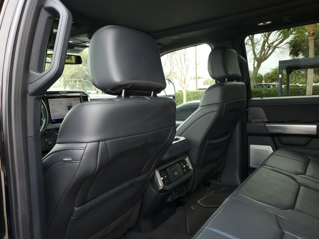 Used 2025 Ford F250 Platinum image 10