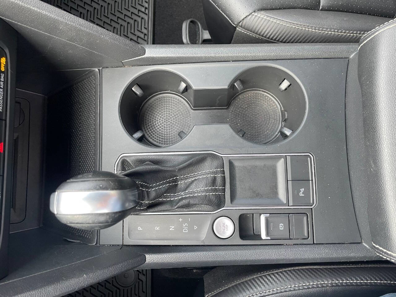 Used 2021 Volkswagen Atlas Cross Sport SE image 22