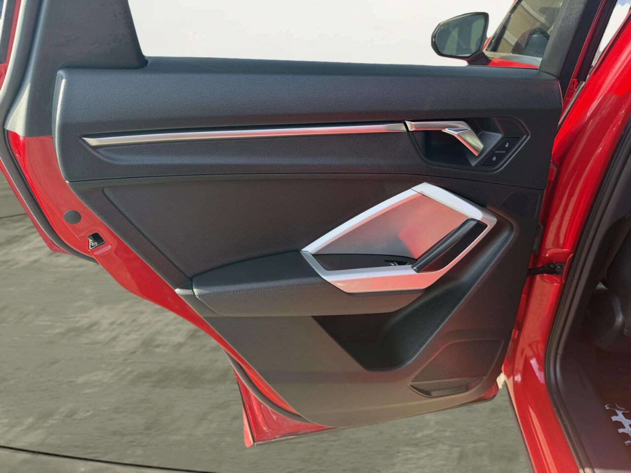 Used 2022 Audi Q3 2.0T Premium image 22