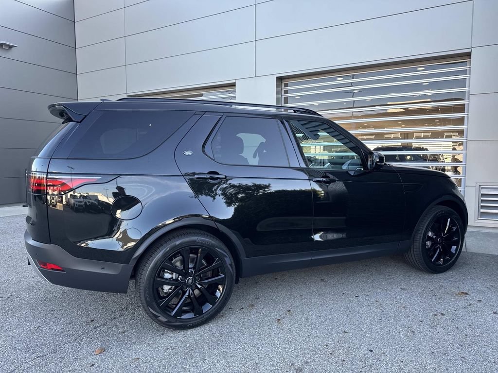 New 2026 Land Rover Discovery S AWD/4WD image 8
