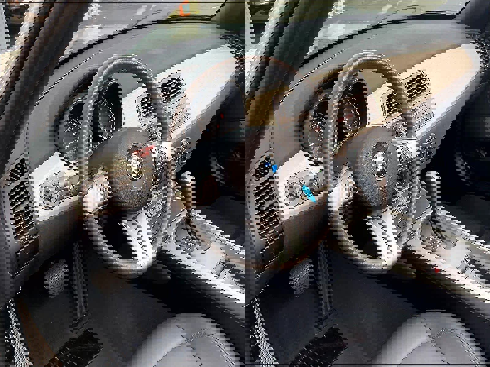 Used 2004 BMW Z4 3.0i image 16