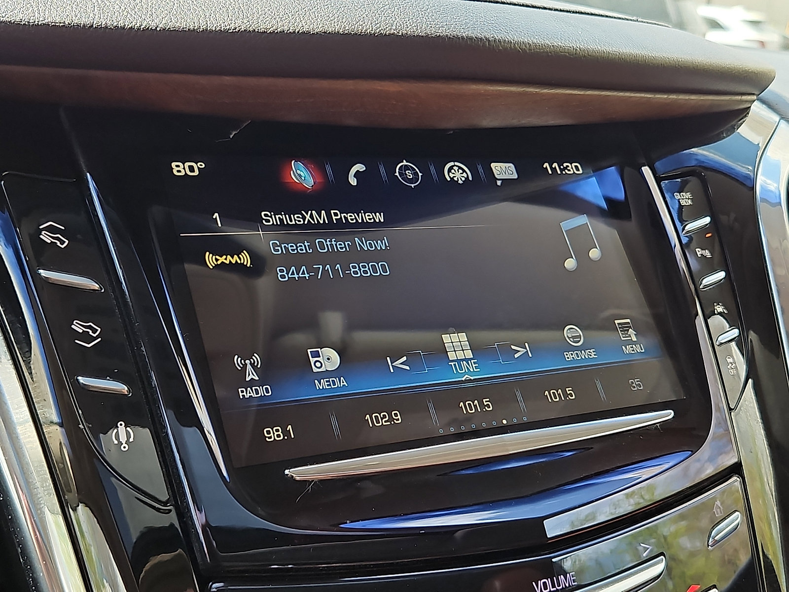 Used 2016 Cadillac Escalade Luxury AWD/4WD image 18
