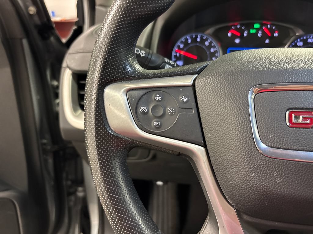 Used 2023 GMC Terrain SLE w/ Driver Convenience Package FWD image 33