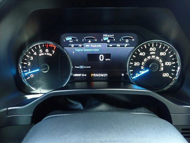 Used 2016 Ford F150 Platinum w/ Equipment Group 701A Luxury AWD/4WD image 28
