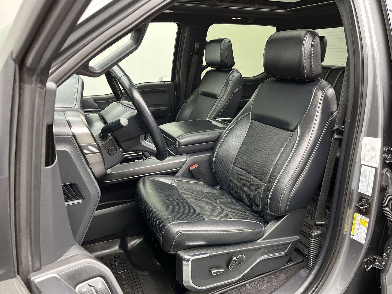 Used 2024 Ford F150 Lariat w/ Equipment Group 502A High AWD/4WD image 12