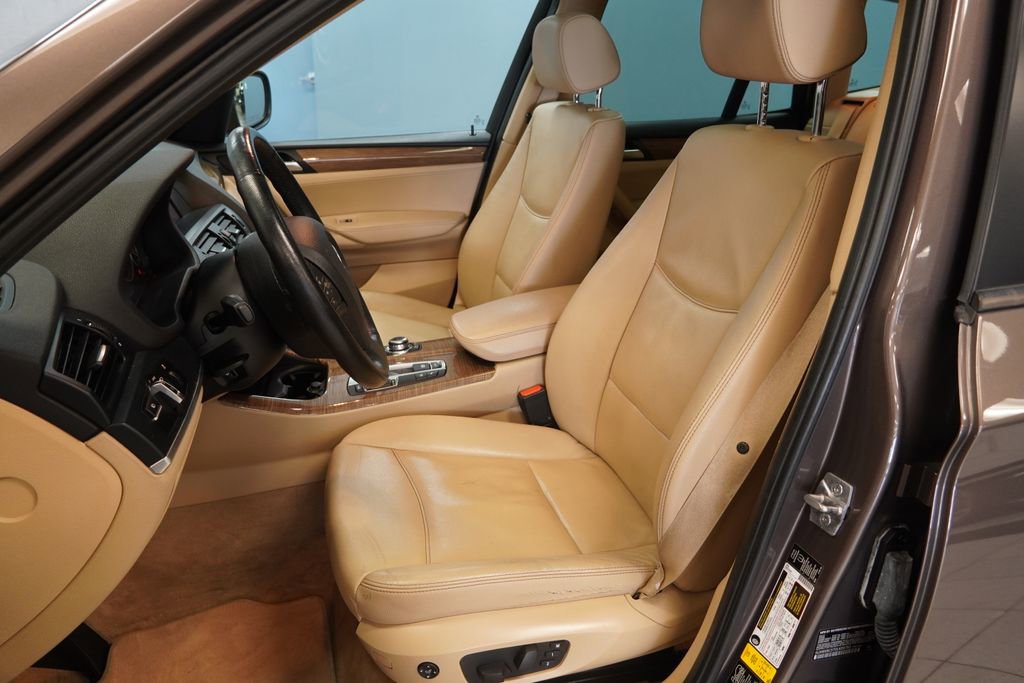 Used 2013 BMW X3 xDrive28i image 3