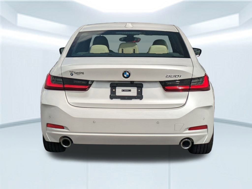 New 2025 BMW 330i Sedan w/ Premium Package RWD image 4
