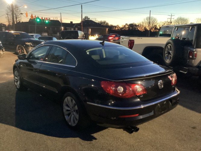 Used 2011 Volkswagen CC Sport image 3