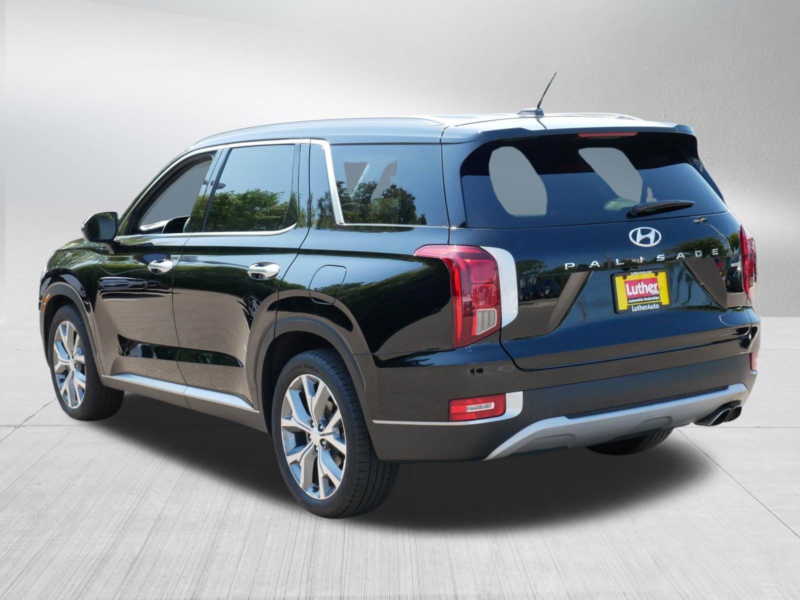 Used 2020 Hyundai Palisade SEL w/ Premium Package AWD/4WD image 5