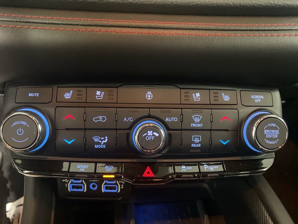 Used 2025 Dodge Durango R/T AWD/4WD image 5