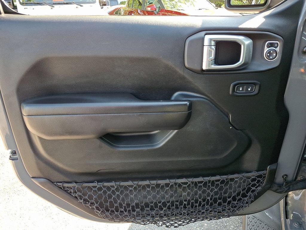 Used 2021 Jeep Gladiator Sport AWD/4WD image 12