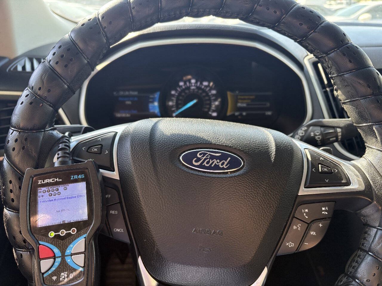 Used 2015 Ford Edge SEL w/ Equipment Group 201A FWD image 36