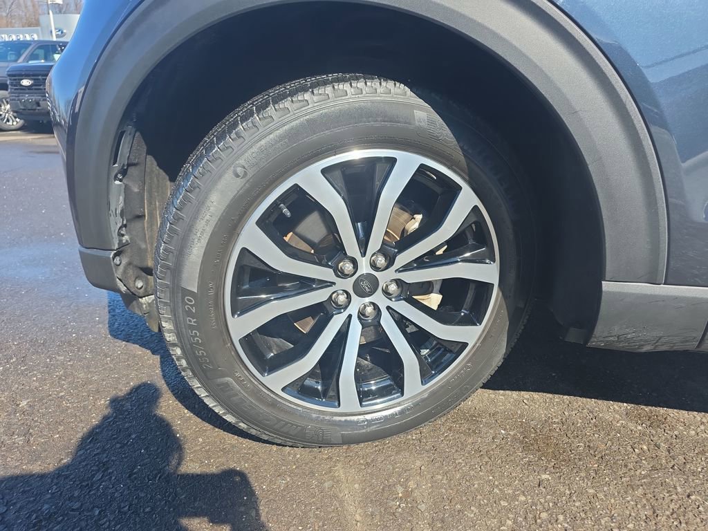 Used 2022 Ford Explorer ST image 14