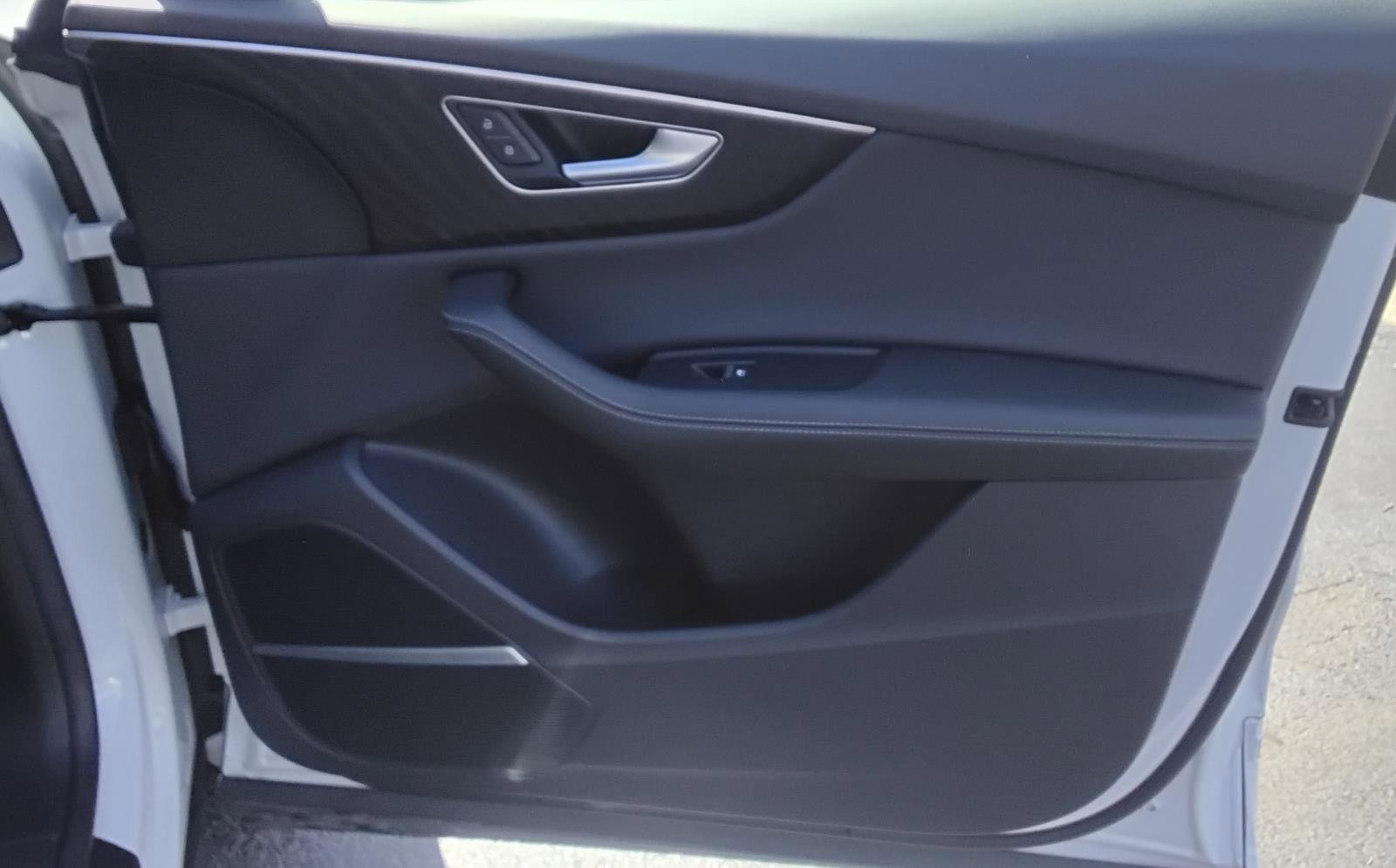 Certified 2023 Audi Q8 Prestige w/ Prestige Package image 26