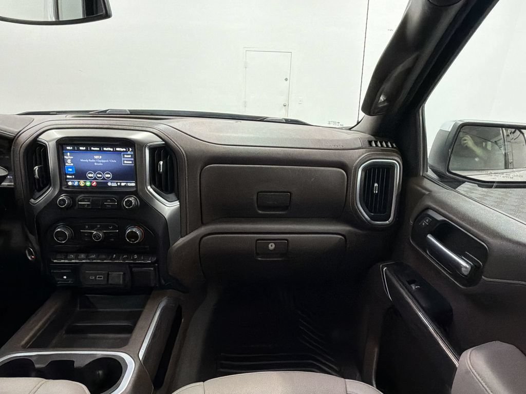 Used 2022 Chevrolet Silverado 1500 LTZ w/ Z71 Off-Road Package AWD/4WD image 28