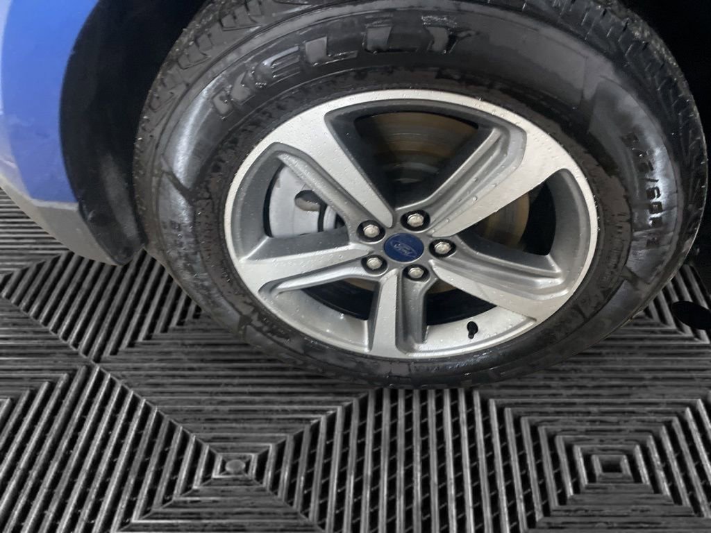 Used 2022 Ford Edge SEL w/ Convenience Package image 32