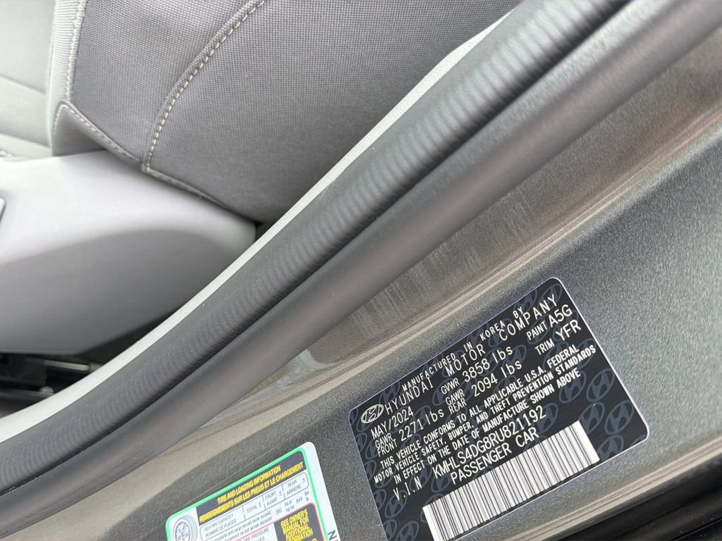 Certified 2024 Hyundai Elantra SEL w/ Convenience Package FWD image 30