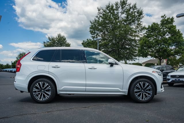 Used 2021 Volvo XC90 T6 Momentum w/ Advanced Package AWD/4WD image 4