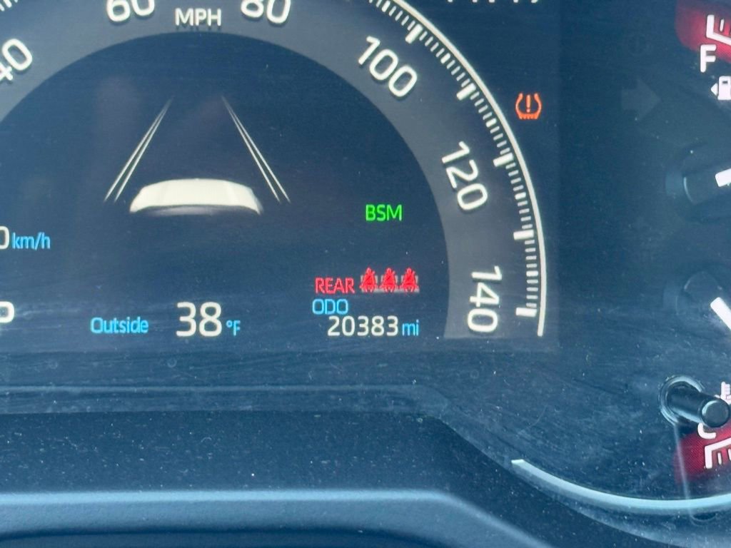 Used 2021 Toyota RAV4 Limited image 33