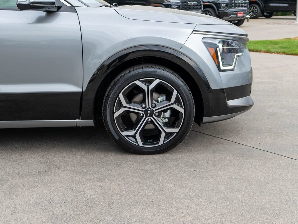 Certified 2024 Kia Niro EX Touring FWD image 34