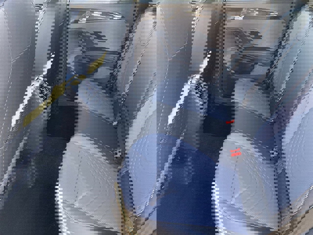 New 2026 Volkswagen Tiguan SE R-Line image 13