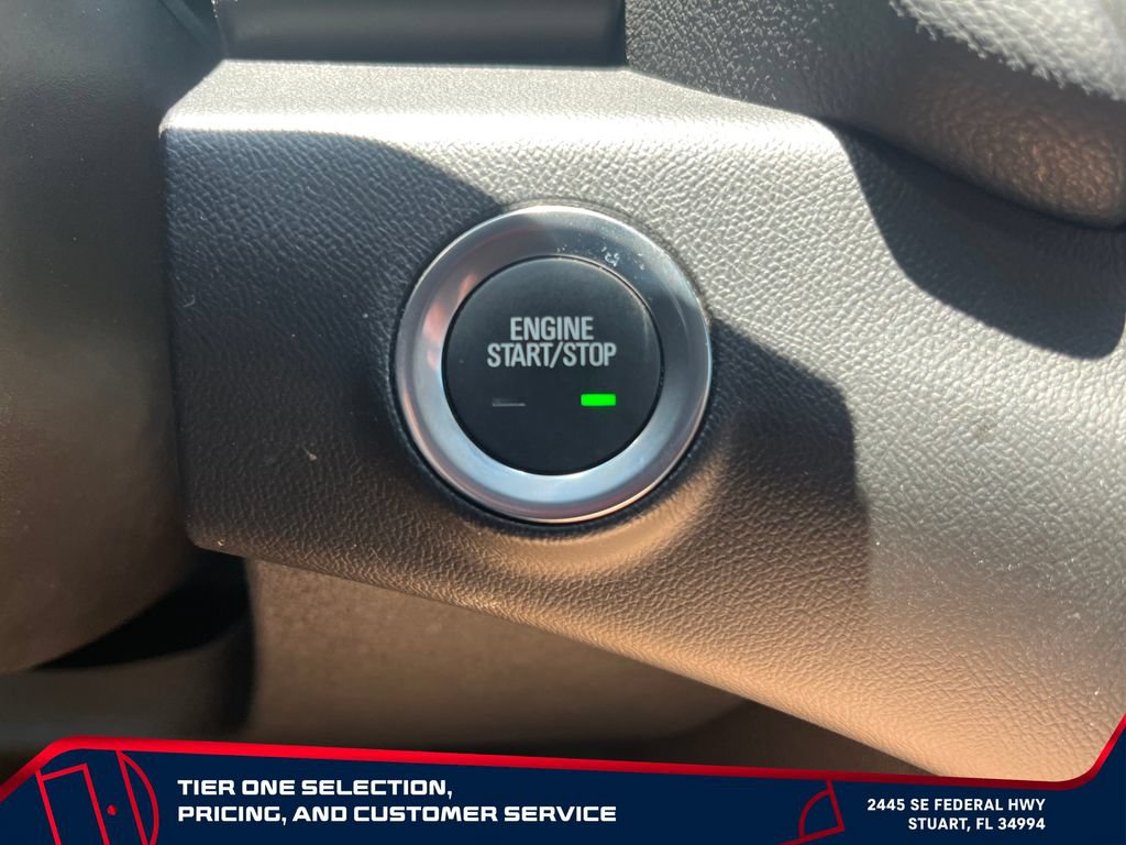 Used 2024 GMC Terrain SLT w/ Tech Package FWD image 22