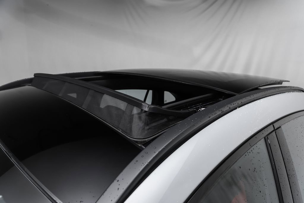 New 2026 Mercedes-Benz GLA 35 AMG 4MATIC image 5