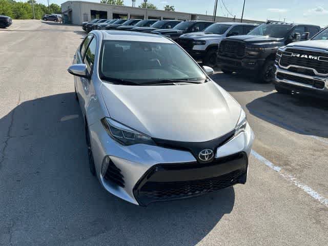 Used 2017 Toyota Corolla SE w/ SE Premium Package FWD image 24